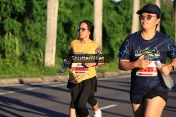 Runner Photo 1715474