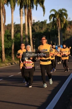 Runner Photo 1715501