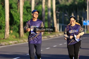 Runner Photo 1715541