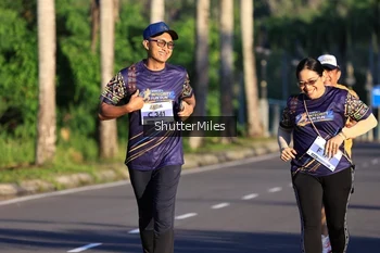 Runner Photo 1715542