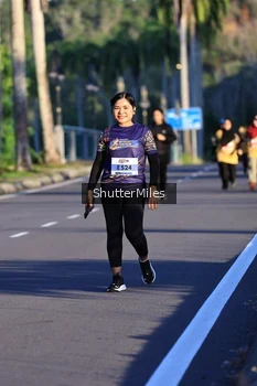 Runner Photo 1715545