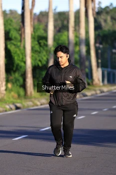 Runner Photo 1715555