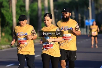 Runner Photo 1715563