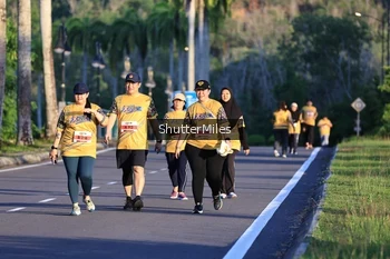 Runner Photo 1715575
