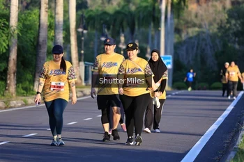 Runner Photo 1715577
