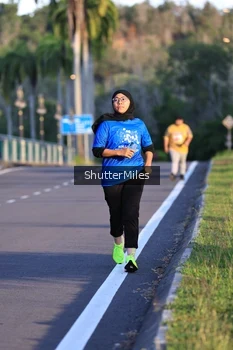Runner Photo 1715591