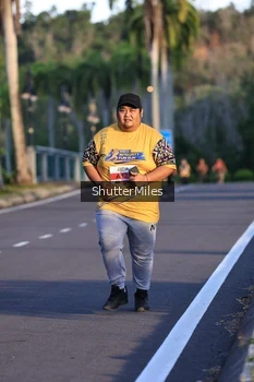 Runner Photo 1715592