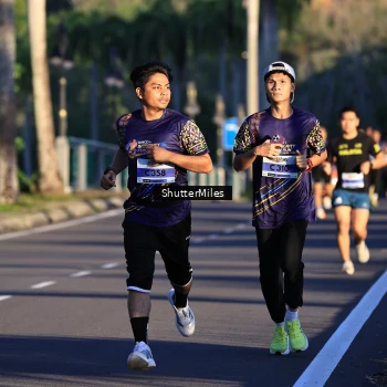 Runner Photo 1715596