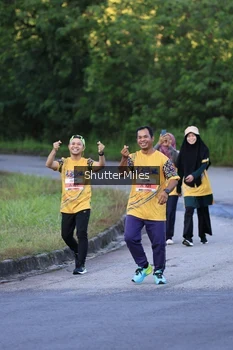 Runner Photo 1715597