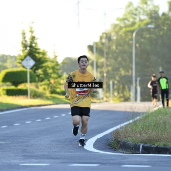 Runner Photo 1715649