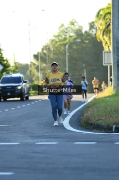 Runner Photo 1715673
