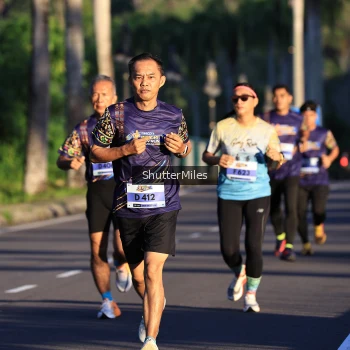 Runner Photo 1715675