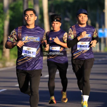 Runner Photo 1715742