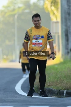 Runner Photo 1715838