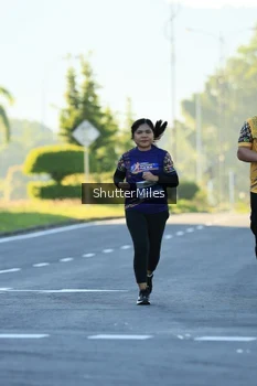 Runner Photo 1715867