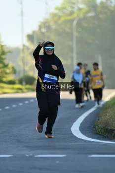Runner Photo 1715948
