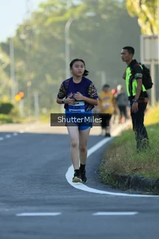 Runner Photo 1715977