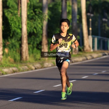 Runner Photo 1715989