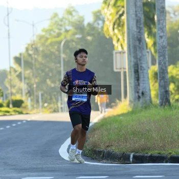 Runner Photo 1716060