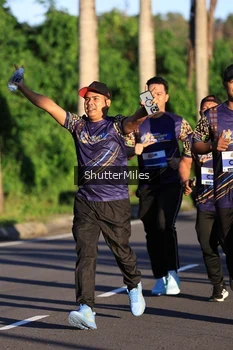 Runner Photo 1716086