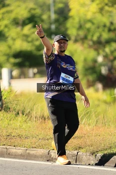 Runner Photo 1716365