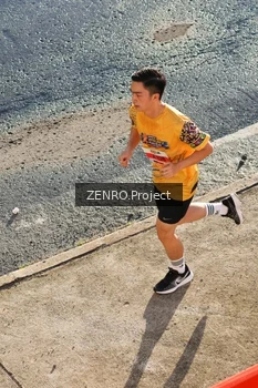 Runner Photo 1716739