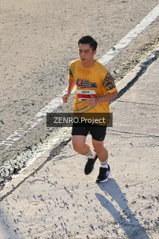 Runner Photo 1716740