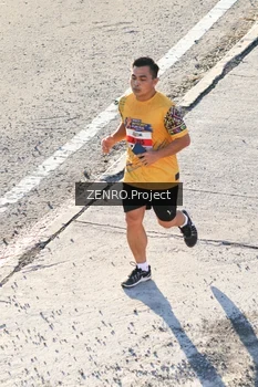 Runner Photo 1716774