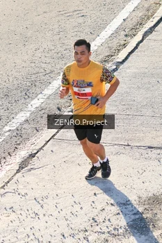 Runner Photo 1716778