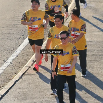 Runner Photo 1716875