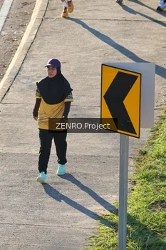 Runner Photo 1717117