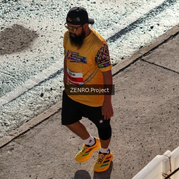 Runner Photo 1717360