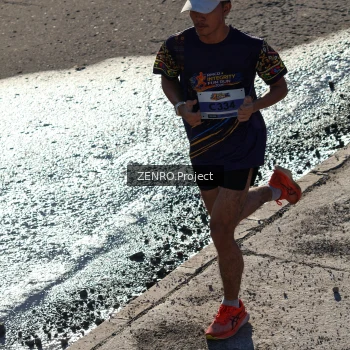 Runner Photo 1717388