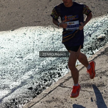 Runner Photo 1717389