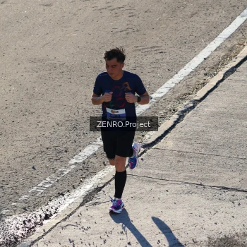 Runner Photo 1717443