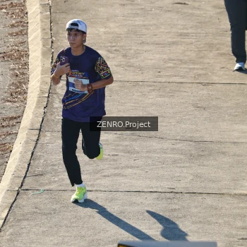 Runner Photo 1717447
