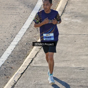 Runner Photo 1717503