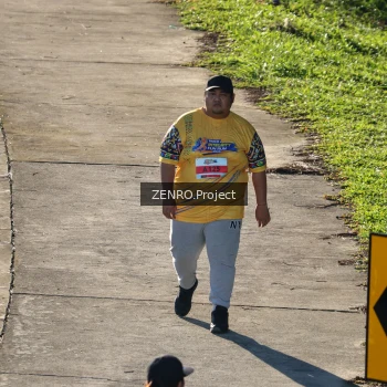 Runner Photo 1717543