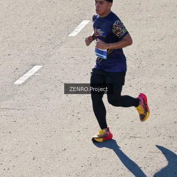 Runner Photo 1717558
