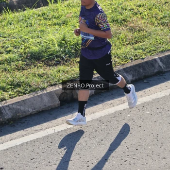 Runner Photo 1717614