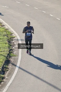 Runner Photo 1717629