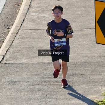 Runner Photo 1717676