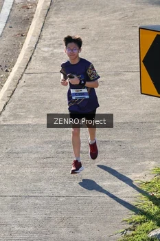 Runner Photo 1717679