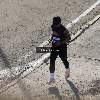 Runner Photo 1717699