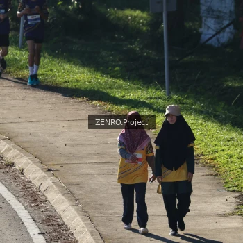 Runner Photo 1717754