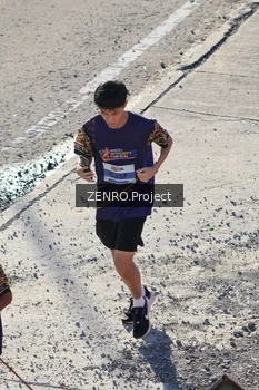 Runner Photo 1717768