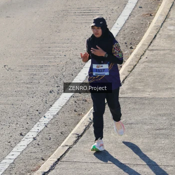 Runner Photo 1717782