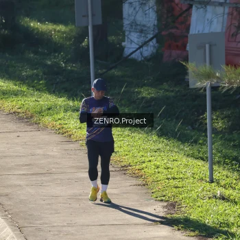 Runner Photo 1717785