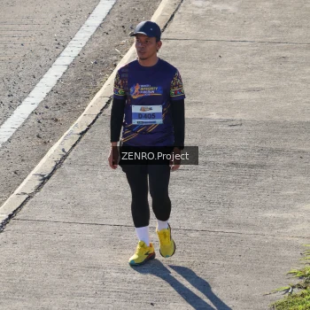 Runner Photo 1717800