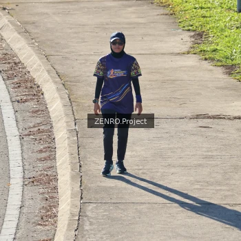 Runner Photo 1717815
